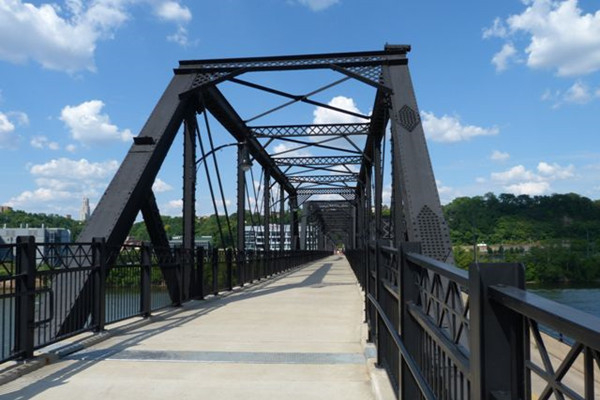 धातु पुल