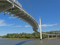 //rnrorwxhmqkplp5m.ldycdn.com/cloud/llBpmKrklkSRjlknjmlnjq/Urban-Pedestrian-Bridge-Solutions-Portugal.jpg