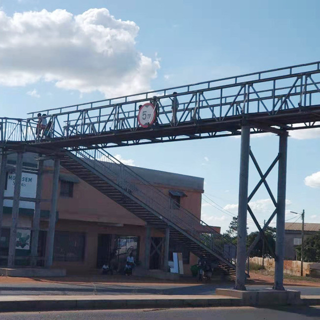 Ponte pedonale 3
