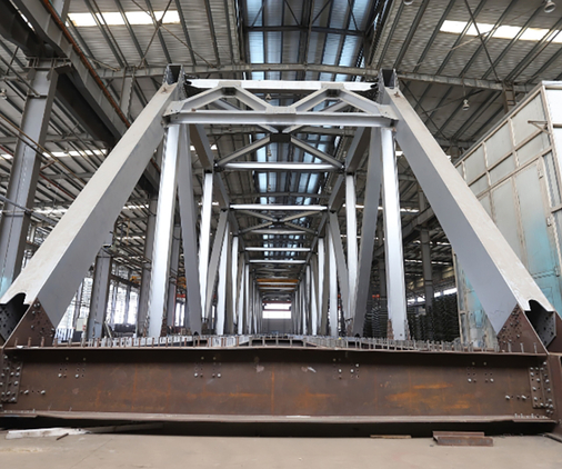 鋼トラス橋製作工場